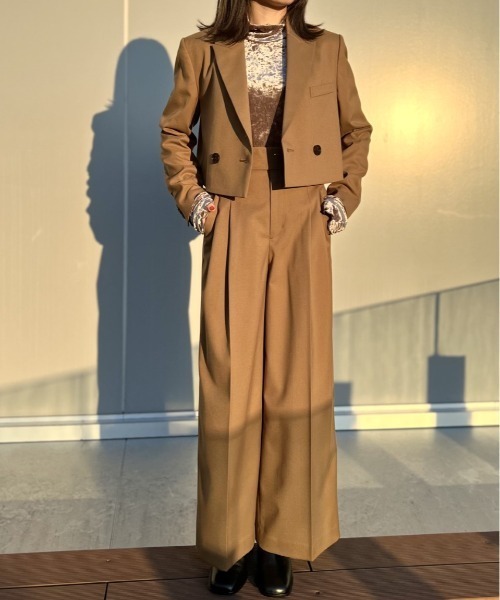 LOVELESS(ラブレス)の「キャメルタックワイドパンツ(その他パンツ・レディース・ベージュ系その他7・34/36/38)」の3枚目の写真