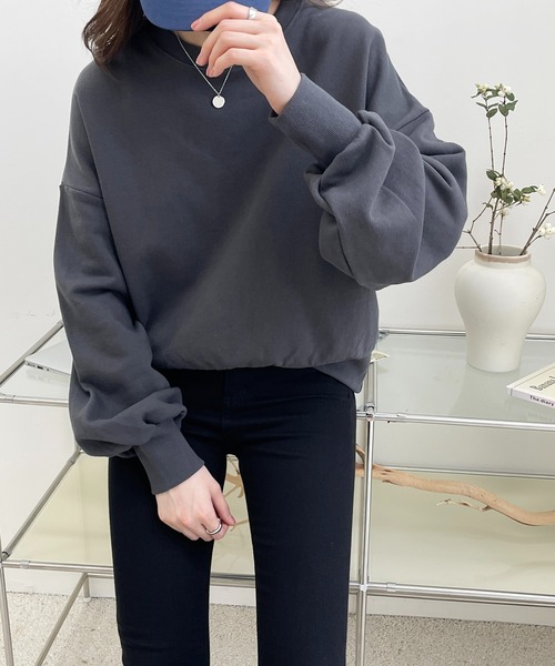 me+em select(ミームセレクト)の「【10カラー展開】クルーネックスウェット(スウェット・レディース・チャコールグレー/グレー/ブルー/ブラック/オレンジ/ベージュ/ピンク/レッド/ライム/グリーン・FREE)」の3枚目の写真