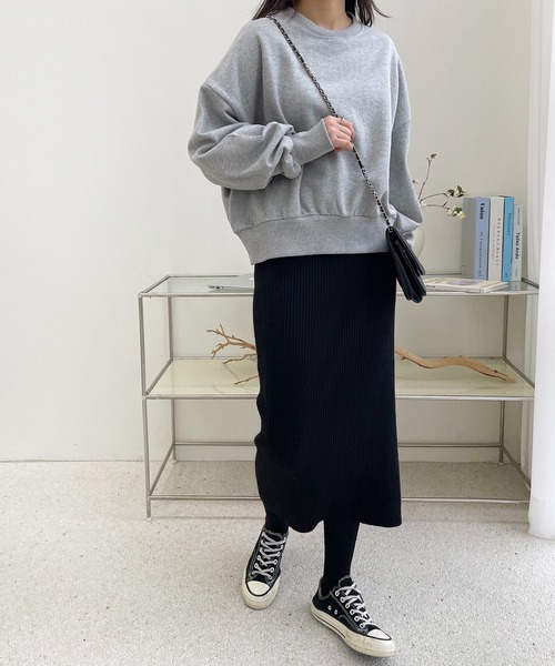 me+em select(ミームセレクト)の「【10カラー展開】クルーネックスウェット(スウェット・レディース・チャコールグレー/グレー/ブルー/ブラック/オレンジ/ベージュ/ピンク/レッド/ライム/グリーン・FREE)」の12枚目の写真