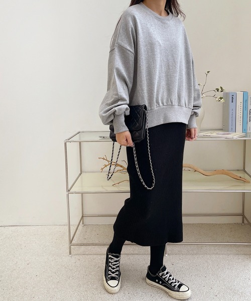 me+em select(ミームセレクト)の「【10カラー展開】クルーネックスウェット(スウェット・レディース・チャコールグレー/グレー/ブルー/ブラック/オレンジ/ベージュ/ピンク/レッド/ライム/グリーン・FREE)」の15枚目の写真