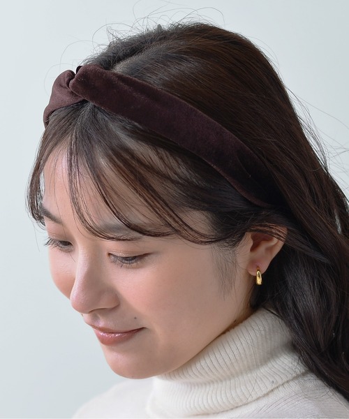 Monocoro toppi(モノコロトッピ)の「ベロア クロス シンプル カチューシャ(カチューシャ・レディース・ブラウン/ベージュ・フリー)」の8枚目の写真