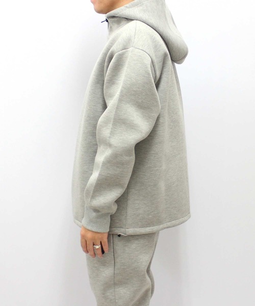 SHISKY（シスキー）の「【GOLF】ゴルフウェア　ボンディングZIPパーカー（ゴルフグッズ・メンズ・ブラック/杢グレー・M/L/XL）」の6枚目の写真