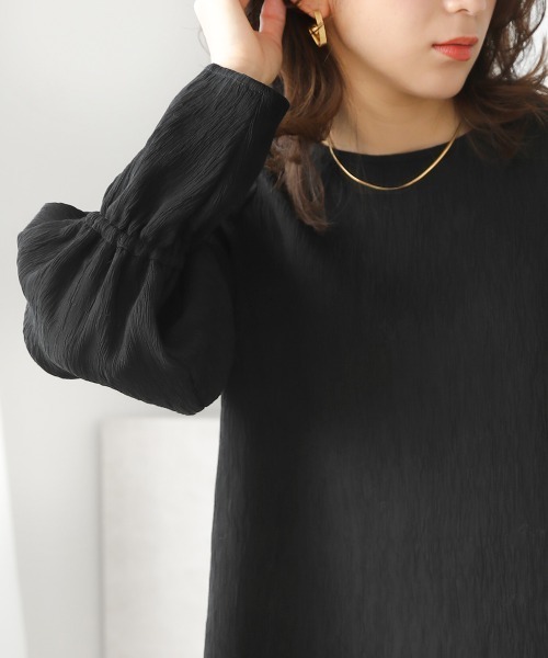 Bou Jeloud(ブージュルード)の「楊柳袖ボリュームトップス(シャツ/ブラウス・レディース・ライトカーキ/ブラック/アイボリー・FREE)」の17枚目の写真