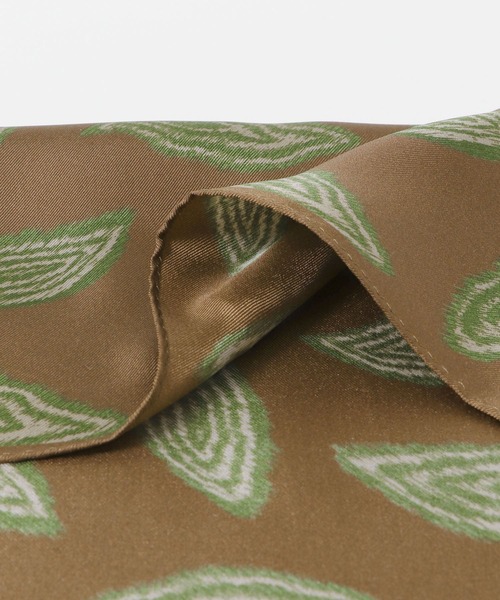 URBAN RESEARCH DOORS（アーバンリサーチドアーズ）の「LIFE STYLE TAILOR　シルクプリントチーフ2（ハンカチ/ハンドタオル・メンズ・ライトブラウン/ネイビー/ブラウン・-）」の8枚目の写真