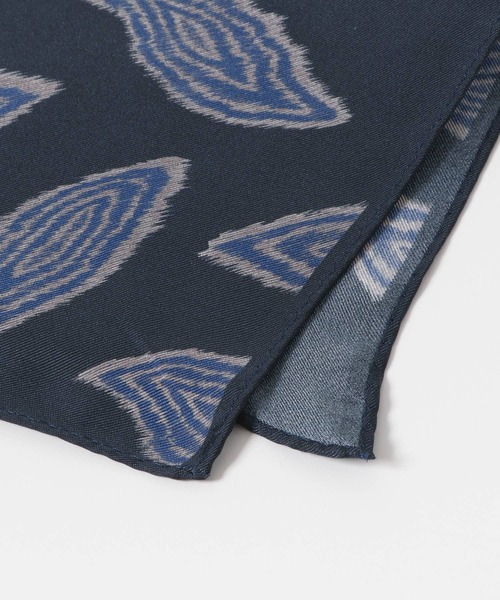 URBAN RESEARCH DOORS（アーバンリサーチドアーズ）の「LIFE STYLE TAILOR　シルクプリントチーフ2（ハンカチ/ハンドタオル・メンズ・ライトブラウン/ネイビー/ブラウン・-）」の9枚目の写真