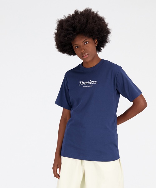 NEW BALANCE（ニューバランス）の「NB Athletics Icono グラフィックショートスリーブTシャツ（Tシャツ/カットソー・レディース・ネイビー/レッド/ブラック/アイボリー・SMALL/MEDIUM/LARGE/X-LARGE）」の3枚目の写真