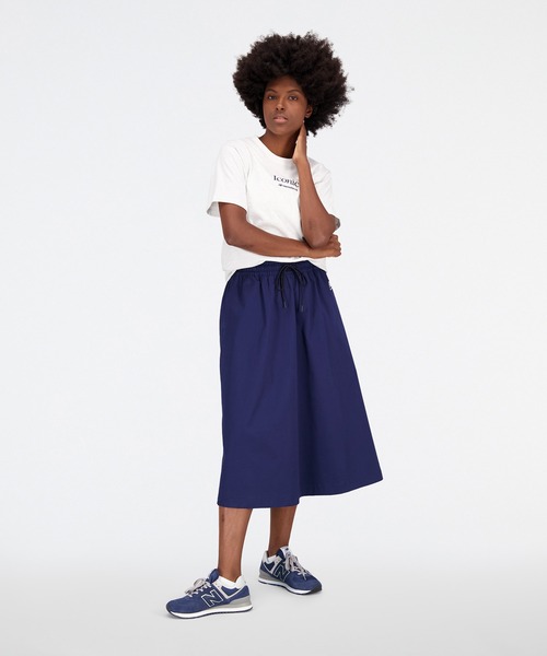 NEW BALANCE（ニューバランス）の「NB Athletics Icono グラフィックショートスリーブTシャツ（Tシャツ/カットソー・レディース・ネイビー/レッド/ブラック/アイボリー・SMALL/MEDIUM/LARGE/X-LARGE）」の5枚目の写真