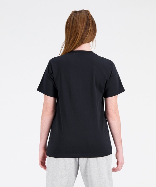 NEW BALANCE（ニューバランス）の「NB Athletics Icono グラフィックショートスリーブTシャツ（Tシャツ/カットソー・レディース・ネイビー/レッド/ブラック/アイボリー・SMALL/MEDIUM/LARGE/X-LARGE）」の7枚目の写真