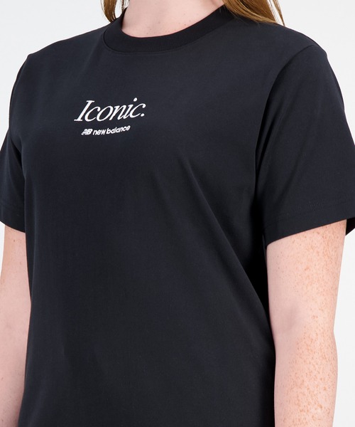 NEW BALANCE（ニューバランス）の「NB Athletics Icono グラフィックショートスリーブTシャツ（Tシャツ/カットソー・レディース・ネイビー/レッド/ブラック/アイボリー・SMALL/MEDIUM/LARGE/X-LARGE）」の16枚目の写真