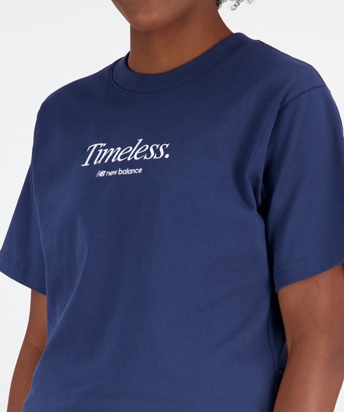 NEW BALANCE（ニューバランス）の「NB Athletics Icono グラフィックショートスリーブTシャツ（Tシャツ/カットソー・レディース・ネイビー/レッド/ブラック/アイボリー・SMALL/MEDIUM/LARGE/X-LARGE）」の19枚目の写真