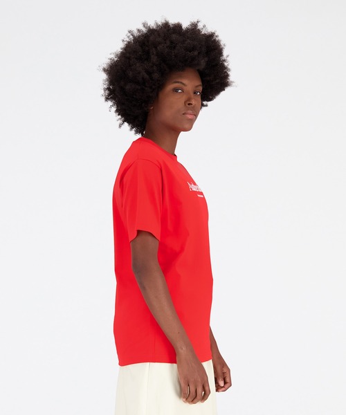 NEW BALANCE（ニューバランス）の「NB Athletics Icono グラフィックショートスリーブTシャツ（Tシャツ/カットソー・レディース・ネイビー/レッド/ブラック/アイボリー・SMALL/MEDIUM/LARGE/X-LARGE）」の12枚目の写真