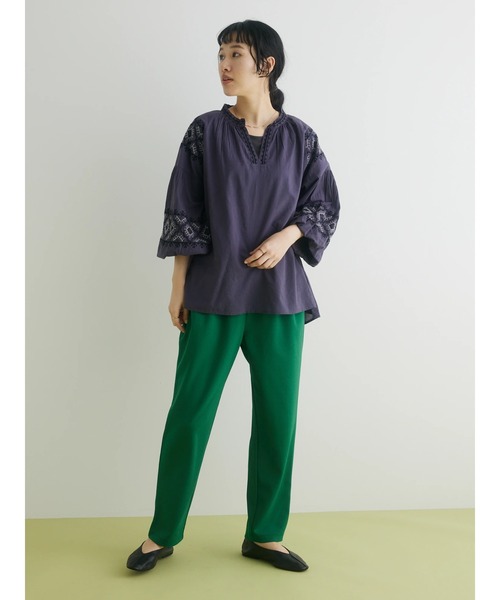 CRAFT STANDARD BOUTIQUE(クラフトスタンダードブティック)の「インドコットン 刺繍スリーブスキッパーブラウス ◆(シャツ/ブラウス・レディース・チャコールグレー/オフホワイト・FREE)」の7枚目の写真