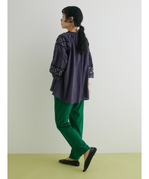 CRAFT STANDARD BOUTIQUE(クラフトスタンダードブティック)の「インドコットン 刺繍スリーブスキッパーブラウス ◆(シャツ/ブラウス・レディース・チャコールグレー/オフホワイト・FREE)」の10枚目の写真