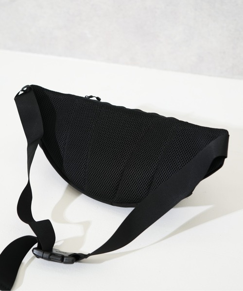 THE NORTH FACE（ザノースフェイス）の「【THE NORTH FACE/ザ ノースフェイス】 Sweep スウィープ（ボディバッグ/ウエストポーチ・メンズ・その他2/グレー/カーキ/ネイビー/ブロンズ/ブラック/ベージュ系その他/その他1/ベージュ/その他3/その他4/モスグリーン・FREE）」の17枚目の写真