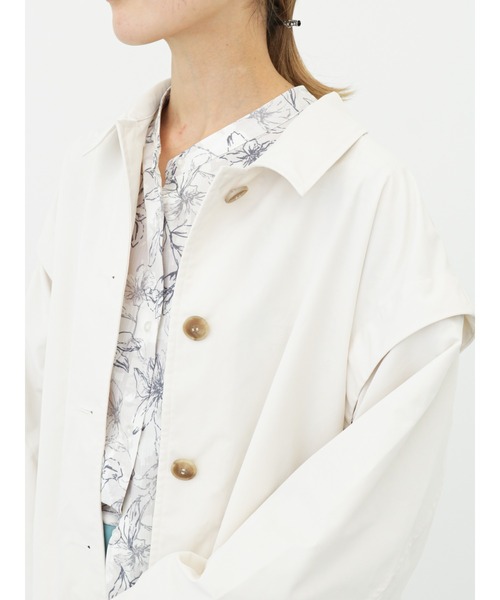 Samansa Mos2 blue（サマンサモスモスブルー）の「袖2wayステンカラーコート（ステンカラーコート・レディース・ベージュ/キナリ/カーキ・ﾌﾘ-）」の16枚目の写真