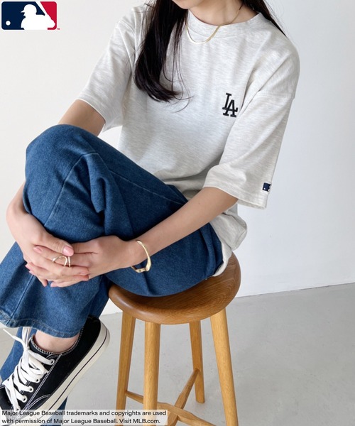 MLB（メジャーリーグベースボール）の「【WEB限定 別注】MLB チームロゴワンポイント刺繍 クルーネック 半袖Tシャツ（Tシャツ/カットソー・レディース・ブラック/ホワイト系その他2/グレー/ネイビー/ホワイト系その他/ホワイト系その他3・M/L/XL）」の14枚目の写真