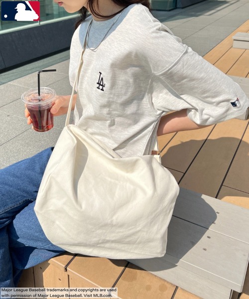 MLB（メジャーリーグベースボール）の「【WEB限定 別注】MLB チームロゴワンポイント刺繍 クルーネック 半袖Tシャツ（Tシャツ/カットソー・レディース・ブラック/ホワイト系その他2/グレー/ネイビー/ホワイト系その他/ホワイト系その他3・M/L/XL）」の18枚目の写真