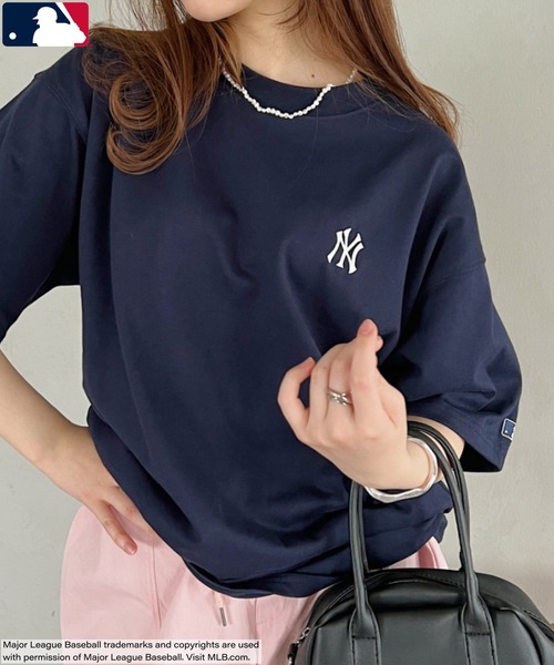 MLB（メジャーリーグベースボール）の「【WEB限定 別注】MLB チームロゴワンポイント刺繍 クルーネック 半袖Tシャツ（Tシャツ/カットソー・レディース・ブラック/ホワイト系その他2/グレー/ネイビー/ホワイト系その他/ホワイト系その他3・M/L/XL）」の21枚目の写真