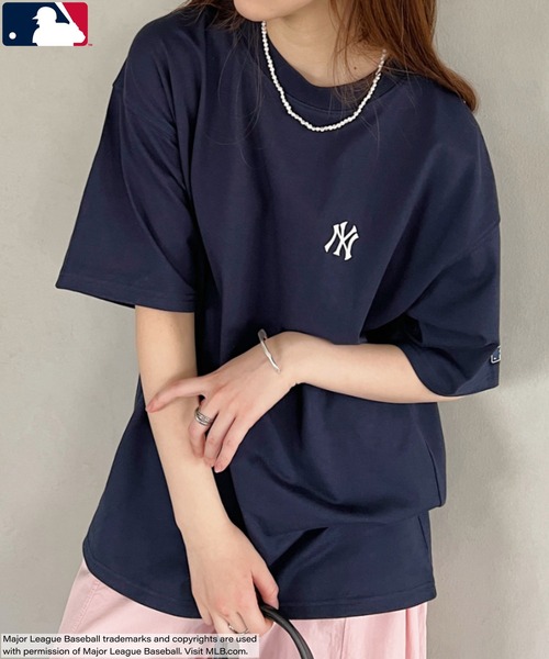 MLB（メジャーリーグベースボール）の「【WEB限定 別注】MLB チームロゴワンポイント刺繍 クルーネック 半袖Tシャツ（Tシャツ/カットソー・レディース・ブラック/ホワイト系その他2/グレー/ネイビー/ホワイト系その他/ホワイト系その他3・M/L/XL）」の22枚目の写真