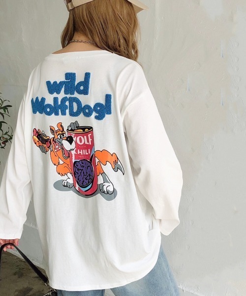 SHEENA(シーナ)の「WolfDog刺しゅうルーズロンT(Tシャツ/カットソー・レディース・ホワイト/グリーン/パープル/チャコールグレー/ピンク・M)」の2枚目の写真