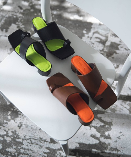 bohmal（ボマール）の「スクエアトゥセパレートトングサンダル（サンダル・レディース・ブラウン/ブラック・23.0cm/23.5cm/24.0cm/24.5cm）」の8枚目の写真