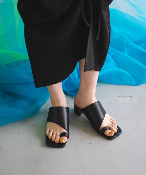 bohmal（ボマール）の「スクエアトゥセパレートトングサンダル（サンダル・レディース・ブラウン/ブラック・23.0cm/23.5cm/24.0cm/24.5cm）」の11枚目の写真