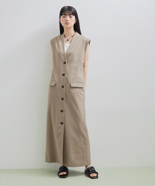 【極美品】23SS アダムエロペ ノーカラーベストワンピース ブラック フリー 極美品】23SS アダムエロペ ノーカラーベストワンピース