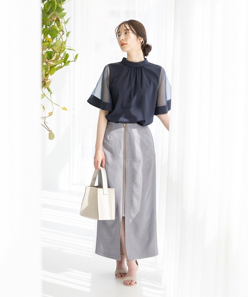 Andemiu(アンデミュウ)の「イソザイフレアブラウス905780(シャツ/ブラウス・レディース・アイボリー/オフホワイト/ネイビー/ブラック・FREE)」の20枚目の写真