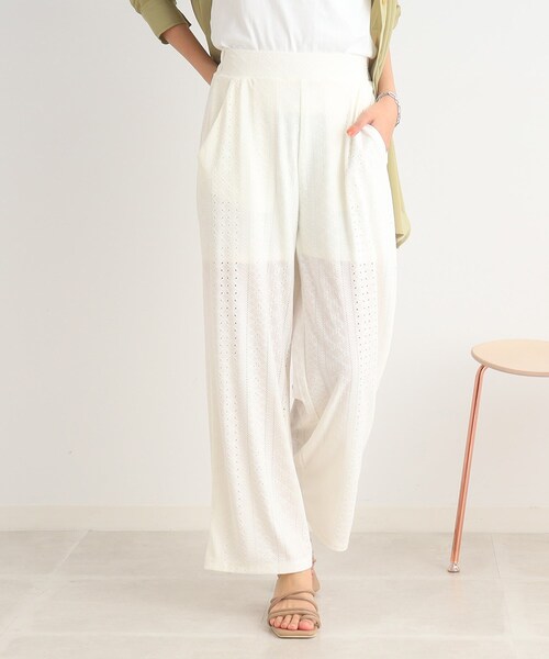 Cutie Blonde（キューティーブロンド）の「◆レース使いで上品さも兼ね備えた イージーワイドパンツ（その他パンツ・レディース・ブラック/アイボリー・00）」の3枚目の写真