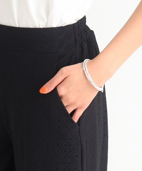 Cutie Blonde（キューティーブロンド）の「◆レース使いで上品さも兼ね備えた イージーワイドパンツ（その他パンツ・レディース・ブラック/アイボリー・00）」の19枚目の写真