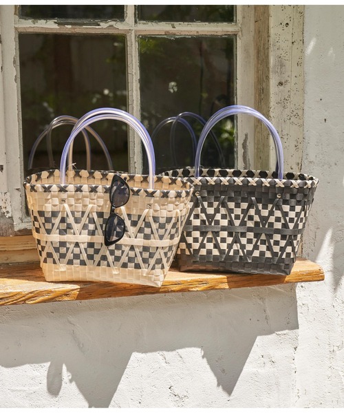 anap mimpi（アナップミンピ）の「モノトーン格子カゴトートバッグ（トートバッグ・レディース・アイボリー/ブラック・FREE）」の7枚目の写真