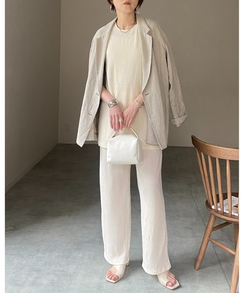 She's Closet(シーズクローゼット)の「楊柳プリーツアメスリタンクトッププルオーバー&パンツスタイルセットアップ(セットアップ・レディース・グレイッシュベージュ/ブラック/アイボリー・FREE)」の4枚目の写真