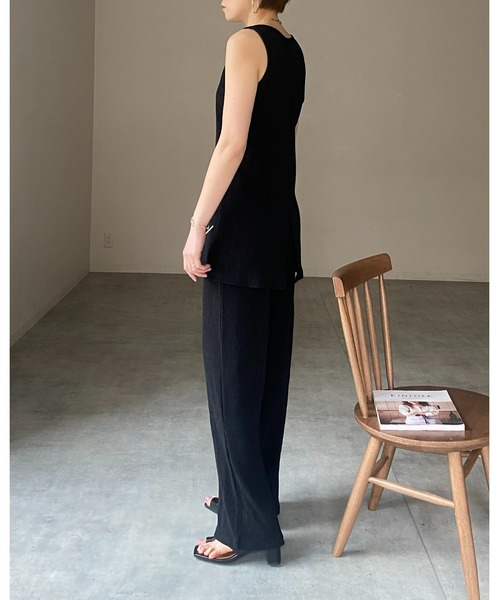 She's Closet(シーズクローゼット)の「楊柳プリーツアメスリタンクトッププルオーバー&パンツスタイルセットアップ(セットアップ・レディース・グレイッシュベージュ/ブラック/アイボリー・FREE)」の20枚目の写真