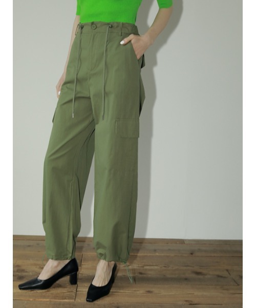 AMAIL(アマイル)の「Yuru cargo pants(カーゴパンツ・レディース・カーキ/ブラック・FREE)」の7枚目の写真