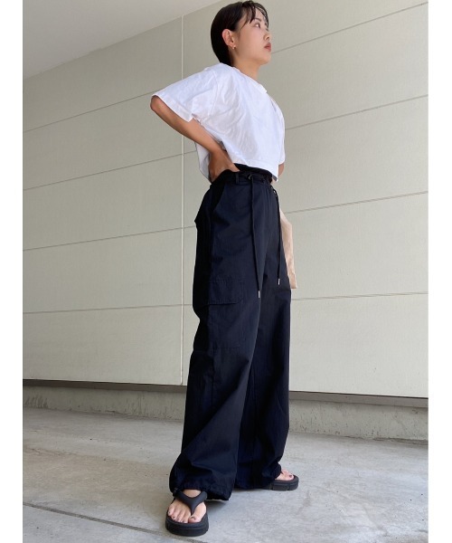 AMAIL(アマイル)の「Yuru cargo pants(カーゴパンツ・レディース・カーキ/ブラック・FREE)」の15枚目の写真