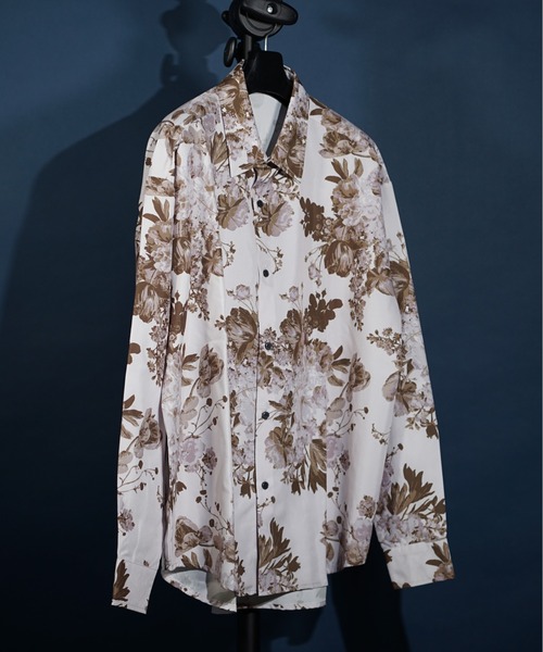 unrelaxing(アンリラクシング)の「ビッグシルエット総柄シャツ(シャツ/ブラウス・メンズ・パイソン/ライトグリーン/ホワイト系その他/A/ブラック系その他4/ブラック系その他6/ダークグリーン系/ダークオリーブ/ダークブラック/ブラック/その他14/その他26/ブラック系3/ライトグレー/ライトホワイト/ライトブラック/W/ホワイト系5/ブラック系その他3/ホワイト系その他2/その他35/ホワイト×エメラルドグリーン/ダークグリーン系2/その他29/チョコ/オリーブ系1/N/レッド/ケリーグリーン/ダークアッシュ/Y/ブラック×ブラック/ブラック系4/P/チャコールグレー×ブラック/ベージュ系その他/アイボリー系4/ブルー系6/その他18/アッシュグレー/ブラック×ブルー/その他21/ライトブルー/クリアグリーン/クリアブルー/その他27/ホワイト×ブルー/ホワイト系その他7/その他12/ブラック系その他/F/クリアブラック/グレー系その他2/インディゴブルー/スカイブルー系6/Z/チェリーレッド/その他13/J/ライトグリーン系1/ベージュ系/イエロー系1/パープル/ブラック×ピンク/ホワイト×ブラック/グレー系2/アイボリー/オリーブ系/カーキ系7/ライトグリーン系4/ブルー系8/ホワイト×グレー/ブラック系その他5/ライトグレー系1/ホワイト/ホワイト系その他3/ホワイト系6/ブラック×ホワイト/ブラック系1/その他10/ホワイト系7/ホワイト系8/ホワイト系9/スミクロ/ダークグリーン系1/その他2/C/その他4/G/S/その他1/ブラック系7/ブラック系8/その他/その他17/Q/その他19/H/その他30/ダークブラウン/ホワイト×グリーン/その他3/ブラック系その他7/ブラック×レッド/グリーン系その他5/ホワイト×ピンク/ホワイト×カーキブラウン/グリーン系その他4/ブルー系その他2/グレー系3/レッド系6/イエロー系8・FREE)」の8枚目の写真