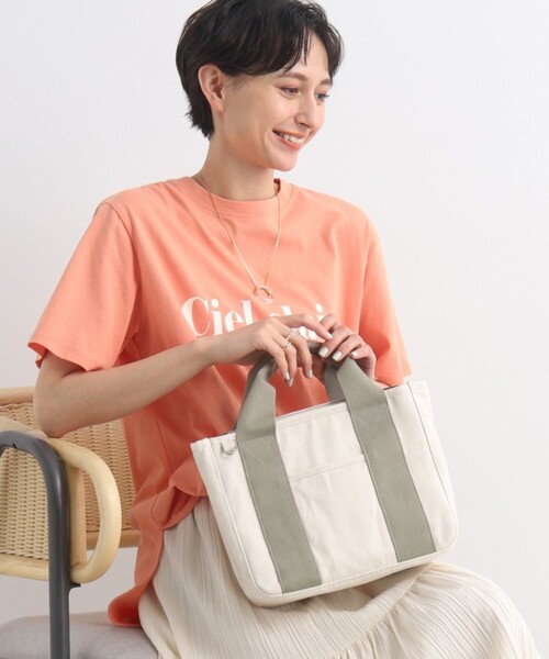 SHOO・LA・RUE(シューラルー)の「◆【仕切りが動く】整理整頓できちゃうハンプトートバッグ(トートバッグ・レディース・グレー/グリーン/アイボリー・00)」の2枚目の写真