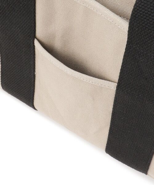 SHOO・LA・RUE(シューラルー)の「◆【仕切りが動く】整理整頓できちゃうハンプトートバッグ(トートバッグ・レディース・グレー/グリーン/アイボリー・00)」の16枚目の写真