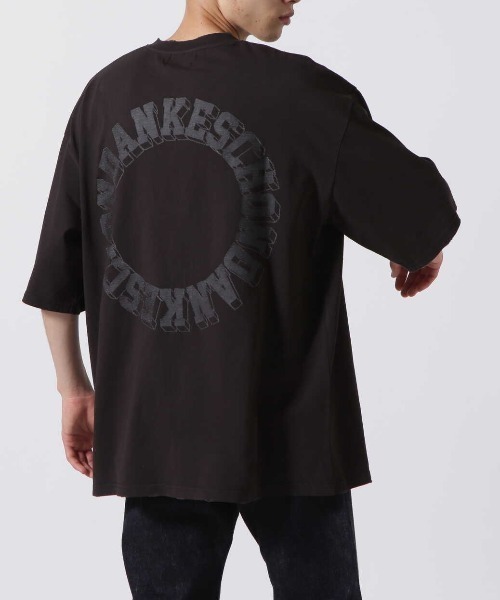 DANKE SCHON(ダンケシェーン)の「DankeSchon/ダンケシェーン/PIGMENT CIRCLE LOGO SST/ピグメントサークルロゴTシャツ(Tシャツ/カットソー・メンズ・グレー/ブラック・F)」の1枚目の写真