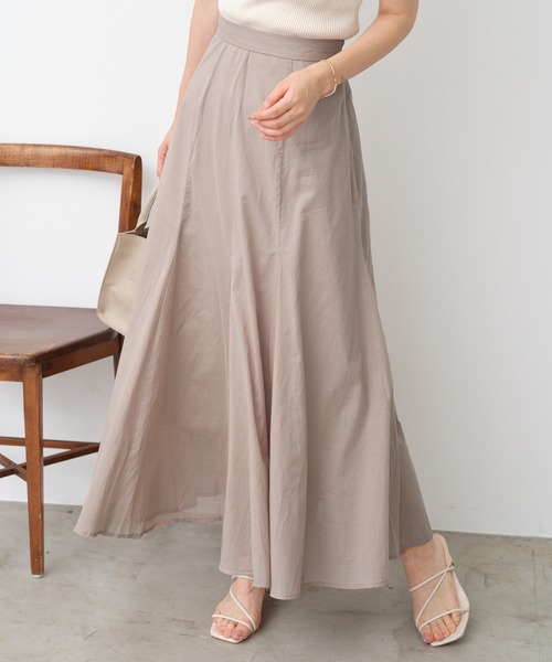 one after another NICE CLAUP（ワンアフターアナザーナイスクラップ）の「ボリュームコットンスカート（スカート・レディース・グレイッシュベージュ/オフホワイト/パープル/ブラック・FREE）」の3枚目の写真