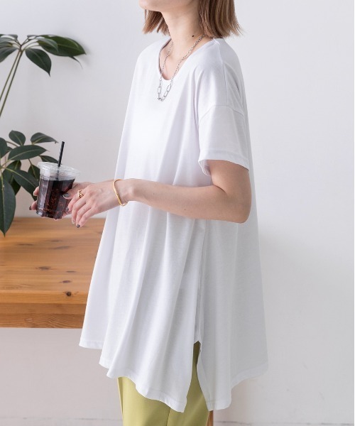 ad thie(アドティエ)の「チュニック丈 イレギュラーヘムTシャツ(Tシャツ/カットソー・レディース・スモークピンク/オフホワイト/パープル/ネイビー/ベージュ/ダークブラウン/杢グレー/ブラック・FREE/LL)」の21枚目の写真