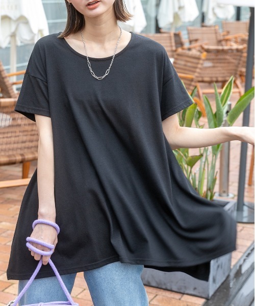 ad thie(アドティエ)の「チュニック丈 イレギュラーヘムTシャツ(Tシャツ/カットソー・レディース・スモークピンク/オフホワイト/パープル/ネイビー/ベージュ/ダークブラウン/杢グレー/ブラック・FREE/LL)」の12枚目の写真