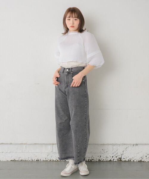 RETRO GIRL（レトロガール）の「カーブデニムPT（デニムパンツ・レディース・ブラック/ブルー系その他5/ライトブルー・MEDIUM/LARGE）」の4枚目の写真