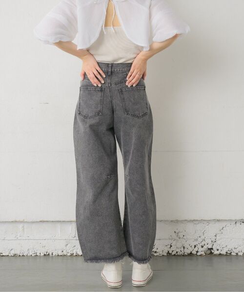 RETRO GIRL（レトロガール）の「カーブデニムPT（デニムパンツ・レディース・ブラック/ブルー系その他5/ライトブルー・MEDIUM/LARGE）」の14枚目の写真