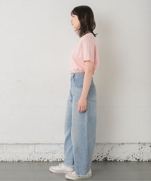 RETRO GIRL（レトロガール）の「カーブデニムPT（デニムパンツ・レディース・ブラック/ブルー系その他5/ライトブルー・MEDIUM/LARGE）」の17枚目の写真