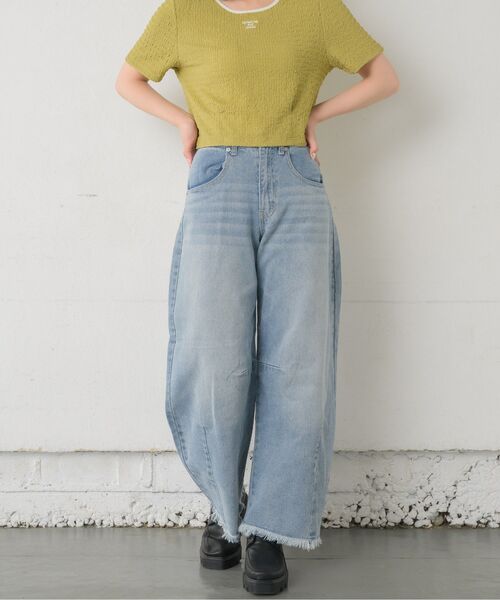RETRO GIRL（レトロガール）の「カーブデニムPT（デニムパンツ・レディース・ブラック/ブルー系その他5/ライトブルー・MEDIUM/LARGE）」の21枚目の写真