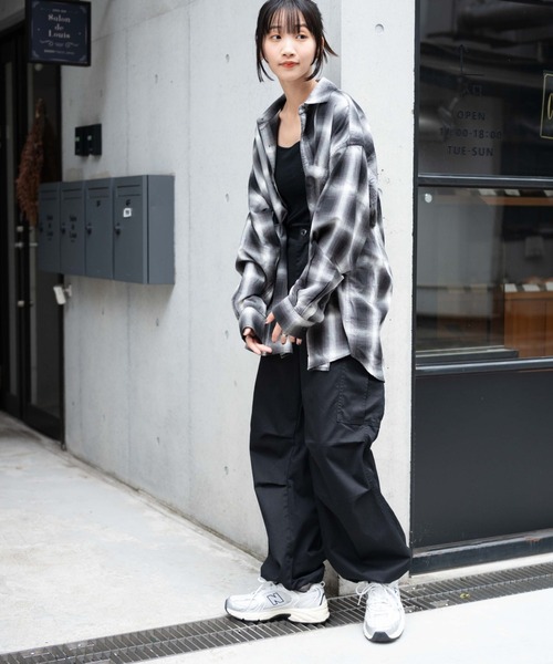 WEGO（ウィゴー）の「WEGO/オンブレチェックBIGシャツ（シャツ/ブラウス・メンズ・ブラック系その他2/ベージュ系その他2・LARGE/MEDIUM）」の22枚目の写真