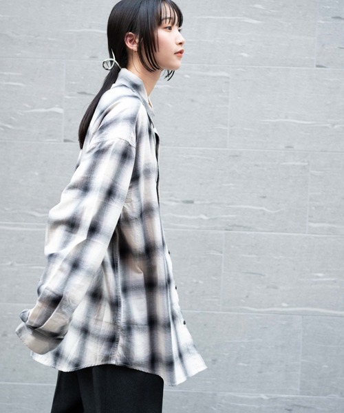 WEGO（ウィゴー）の「WEGO/オンブレチェックBIGシャツ（シャツ/ブラウス・メンズ・ブラック系その他2/ベージュ系その他2・LARGE/MEDIUM）」の10枚目の写真