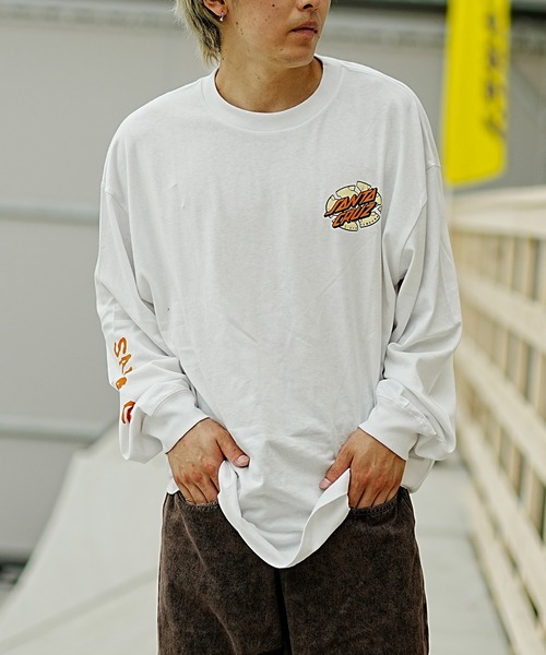 SANTA CRUZ(サンタクルーズ)の「【ムラサキスポーツ限定】SANTACRUZ/サンタクルーズ ロンT/長袖 バックプリント 502233401(Tシャツ/カットソー・メンズ・ホワイト/ブラック・XL/L/M)」の4枚目の写真