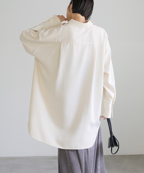 select MOCA（セレクトモカ）の「シルキータッチオーバーシャツ（シャツ/ブラウス・レディース・アイボリー/スモークピンク/グレー・FREE）」の16枚目の写真